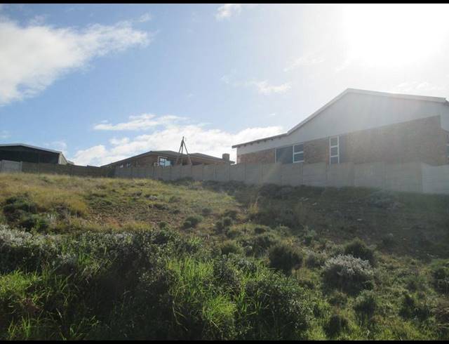 LAND FOR SALE IN DANA BAY